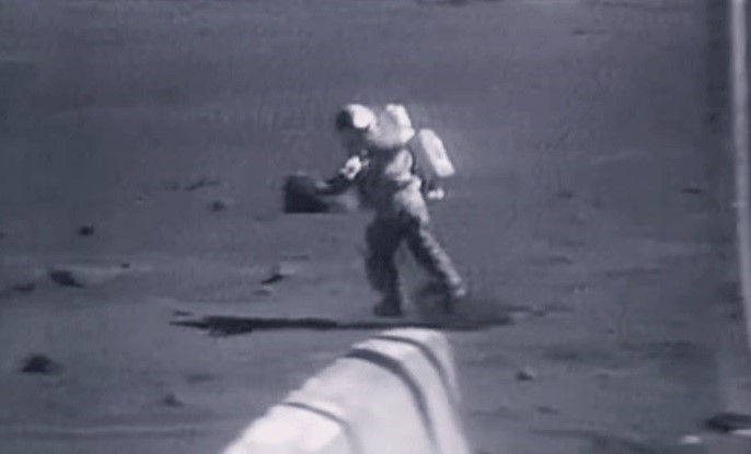 فیلمی از فضانوردی در ماه